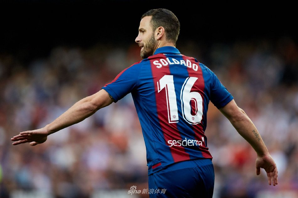 对于一名球 对于一名球