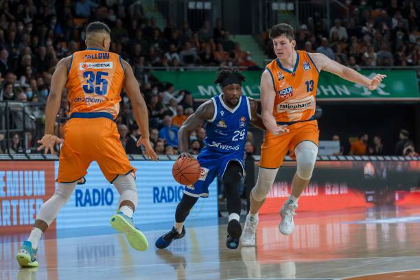 次进攻的机 次进攻的机