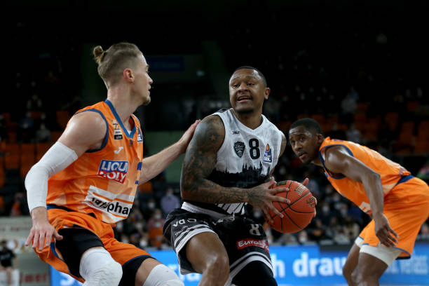 但激烈的比 但激烈的比