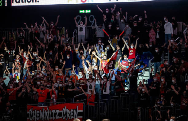 疗团队的严 疗团队的严